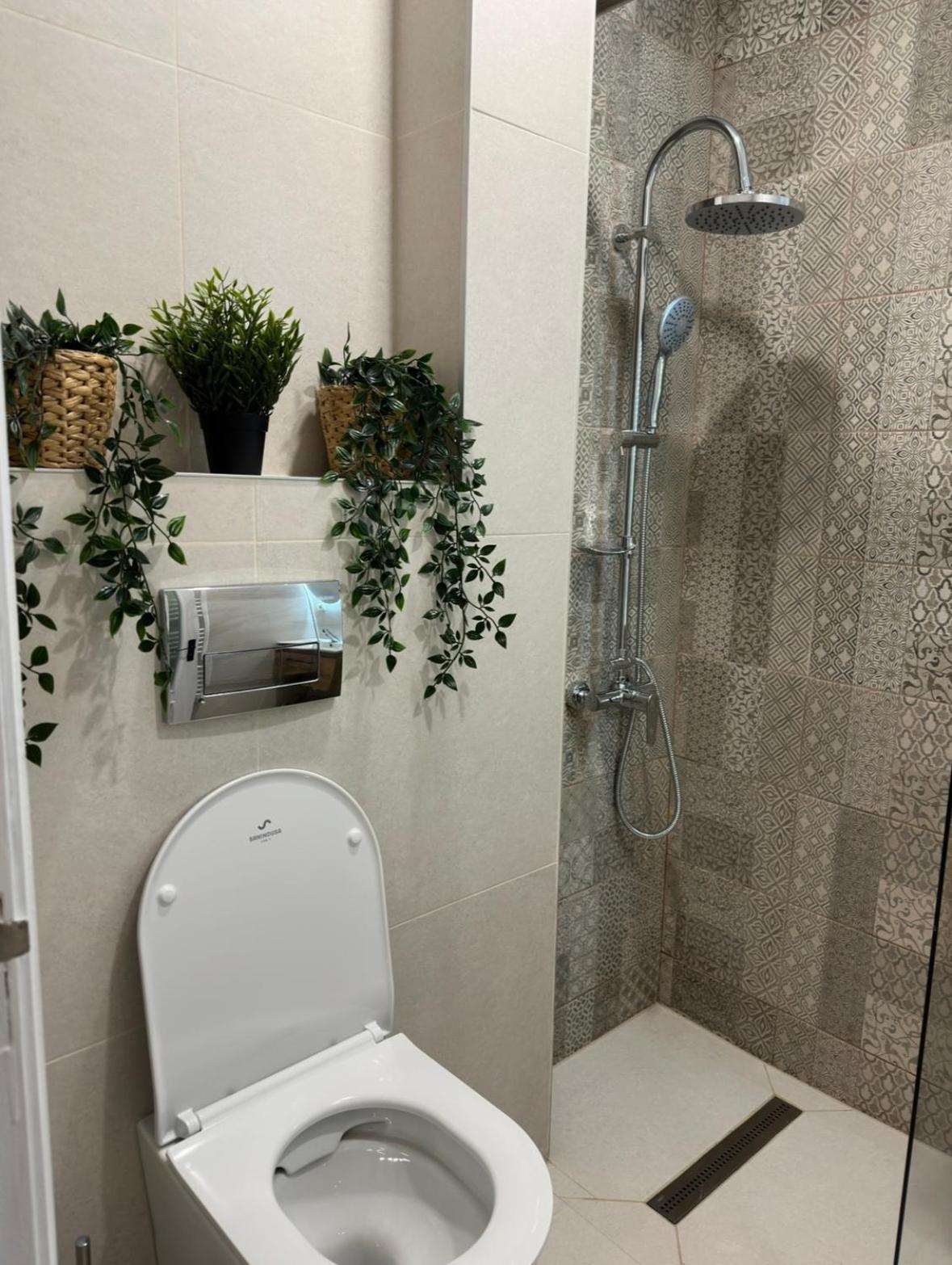 One Room Apartment- Self Check-In 24H Решіца Екстер'єр фото
