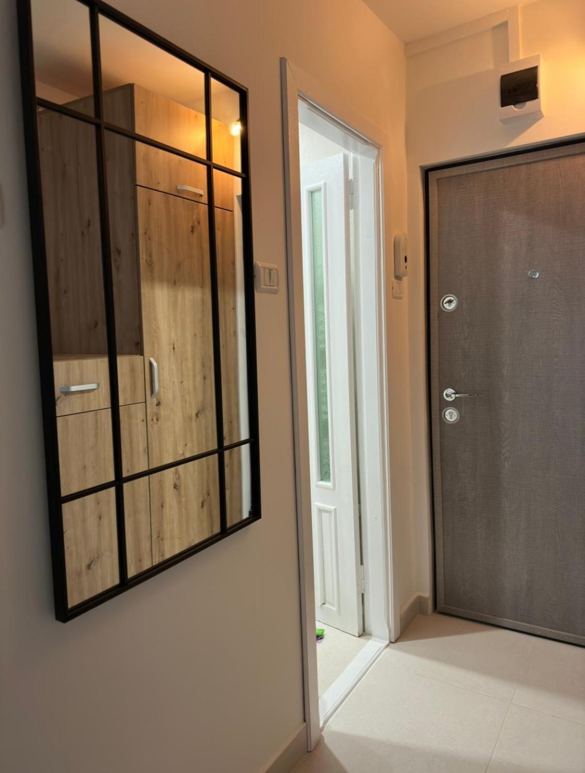 One Room Apartment- Self Check-In 24H Решіца Екстер'єр фото